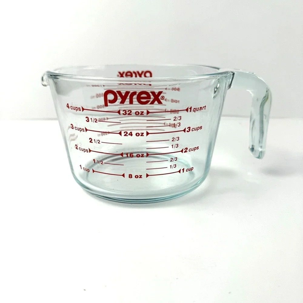 PYREX Measuring 4 Cup Glass 32oz RED Lettering Made USA Corning NY